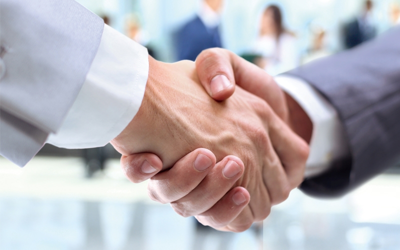 Generic-Handshake-M.jpg