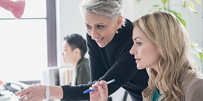 office-people-004-min.jpg