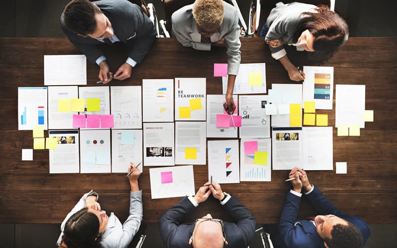 Generic-business-meeting-m.jpg
